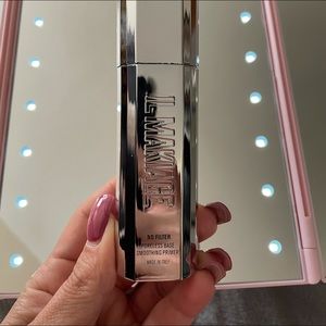 IL Makiage primer used a little